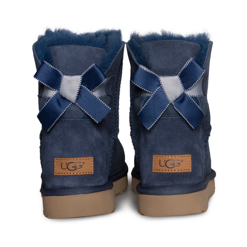 UGG Bailey Bow II Kasut Salji Wanita Kulit Domba Tentera Laut Berkilauan Mini 1016501