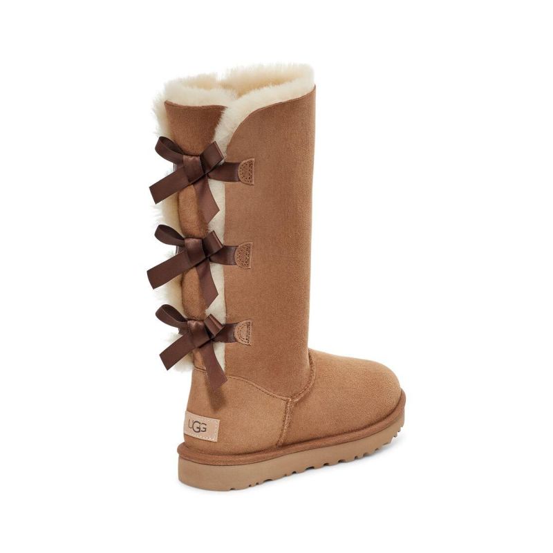 UGG Bailey Bow Tall II 栗色羊皮鞋面 Treadlite 外底女靴 1016434