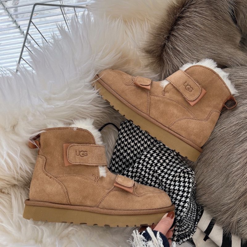 Tali Fesyen Klasik UGG Kasut Bikers Wanita Chestnut Suede