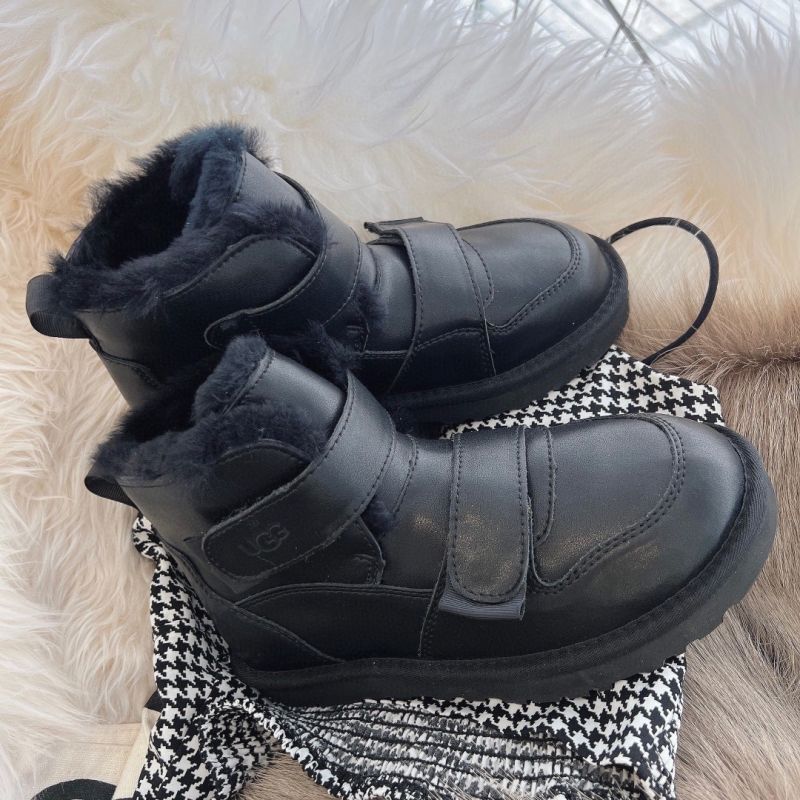 Tali Fesyen Klasik UGG But Bikers Wanita Suede Hitam