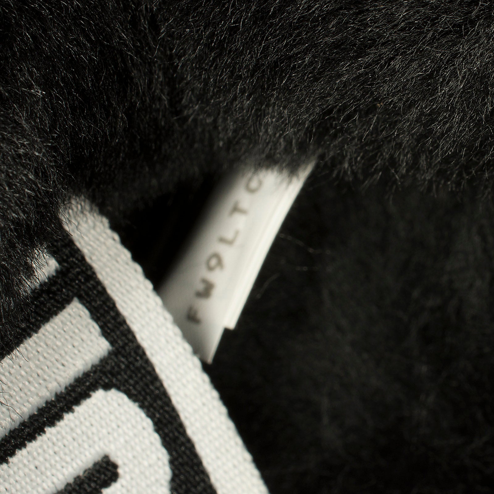 UGG Funkette Hot Strap Pantofole con plateau in pelle scamosciata nera da donna 1113474