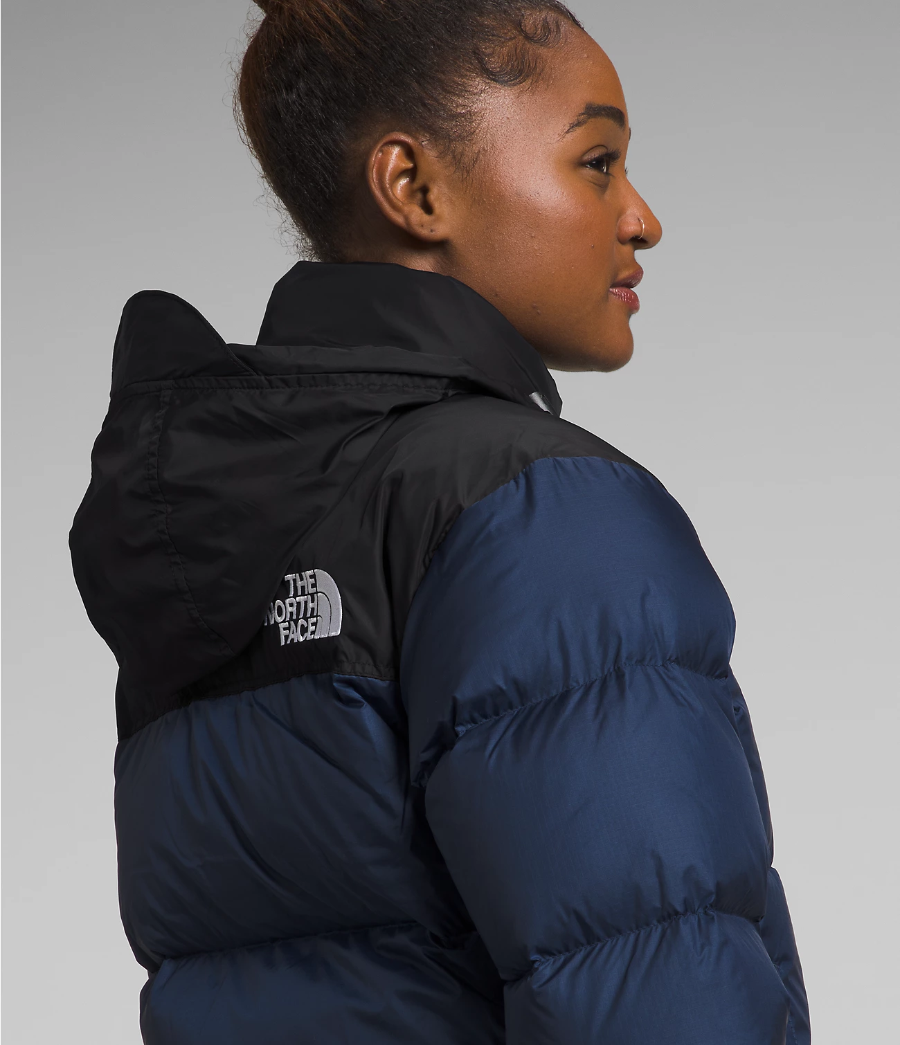 Áo khoác lông vũ nữ The North Face 1996 Retro Nuptse Hot Navy Goose Down Nf0a3xeo