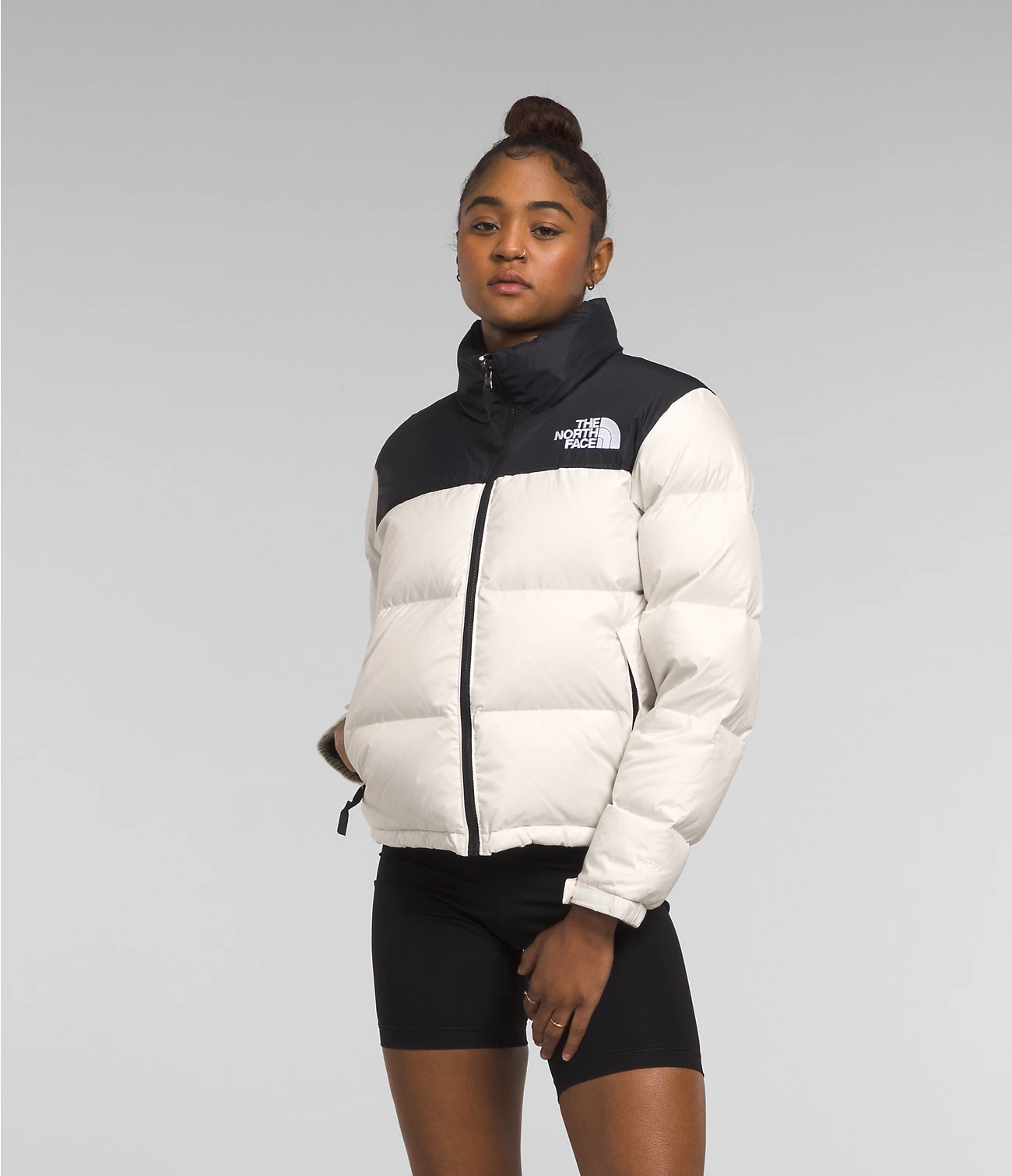 Áo khoác lông vũ nữ The North Face 1996 Retro Nuptse Hot White Goose Down Nf0a3xeo
