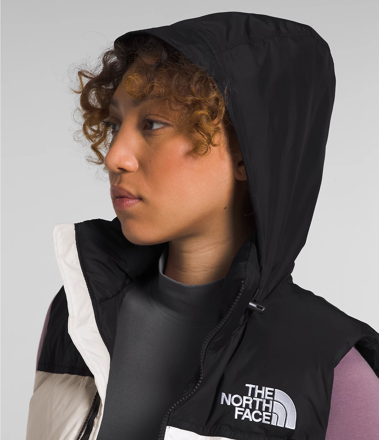 The North Face 1996 Retro Nuptse Hot White Black Goose Down Women Down Vest Nf0a3xep