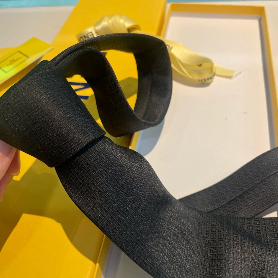 Fendi Classic Hot FF Motif Black Silk Patterned Necktie