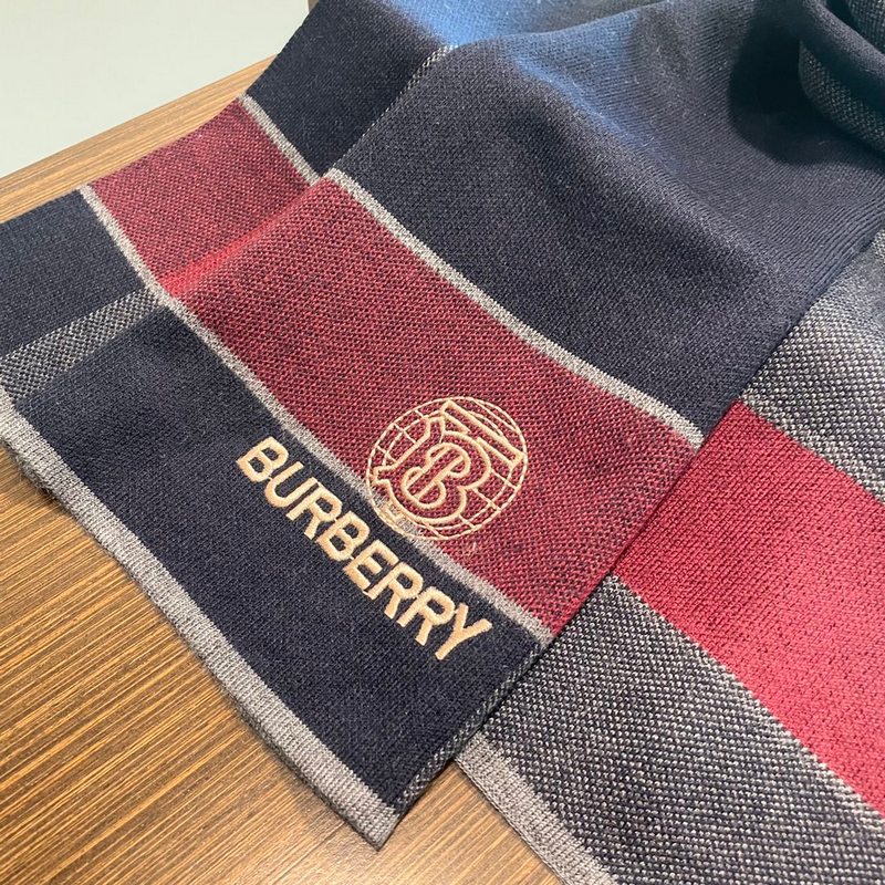 Burberry Classic New TB Reversible Dark Blue Knitted Cashmere Unisex Sash Scarf