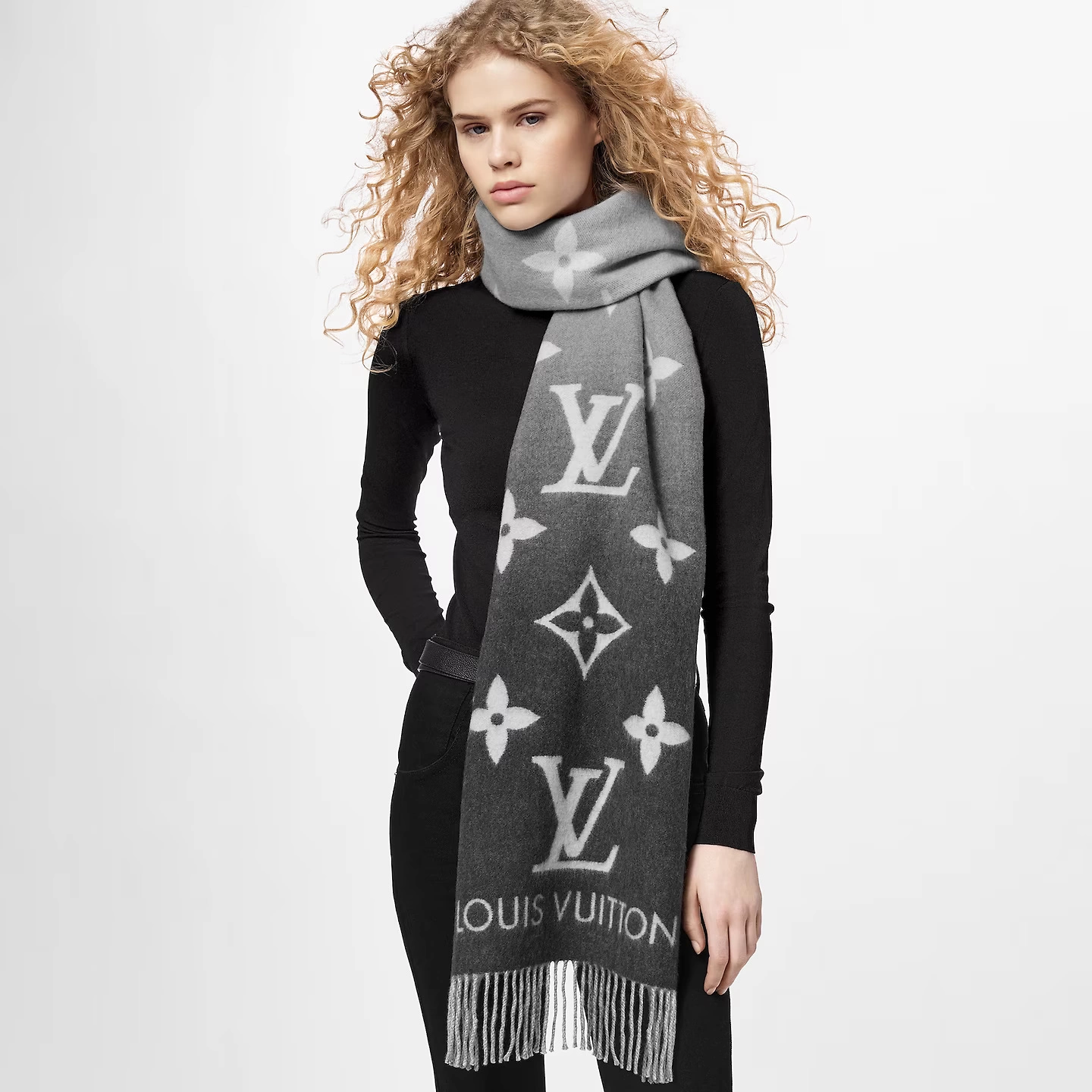 Louis Vuitton Monogram Classic Reykjavik Gradient Signature Grey Cashmere Women Sash Scarf M76336