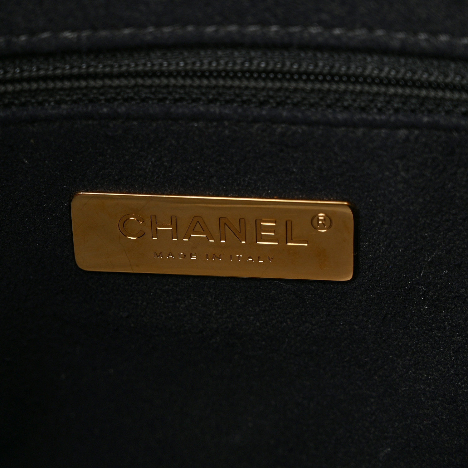 Zaino Chanel Classic in pelle di vitello nera grande con coulisse e coccodrillo AS0800 da donna