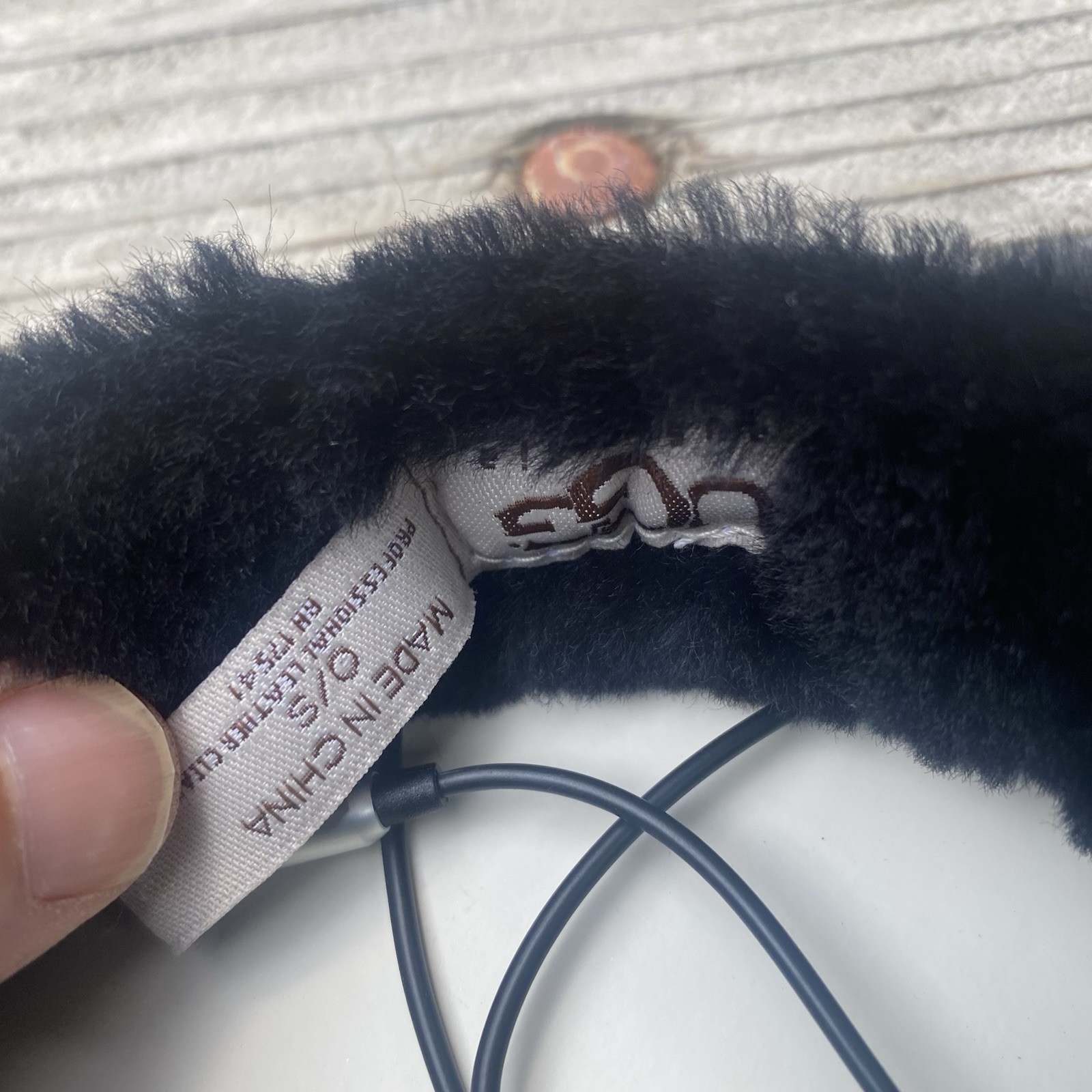 UGG Classic Double U Logo Black Shearling Women Headband Earmuff U1023